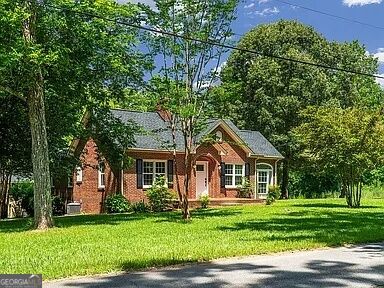 205 Reid Road Property Photo 5