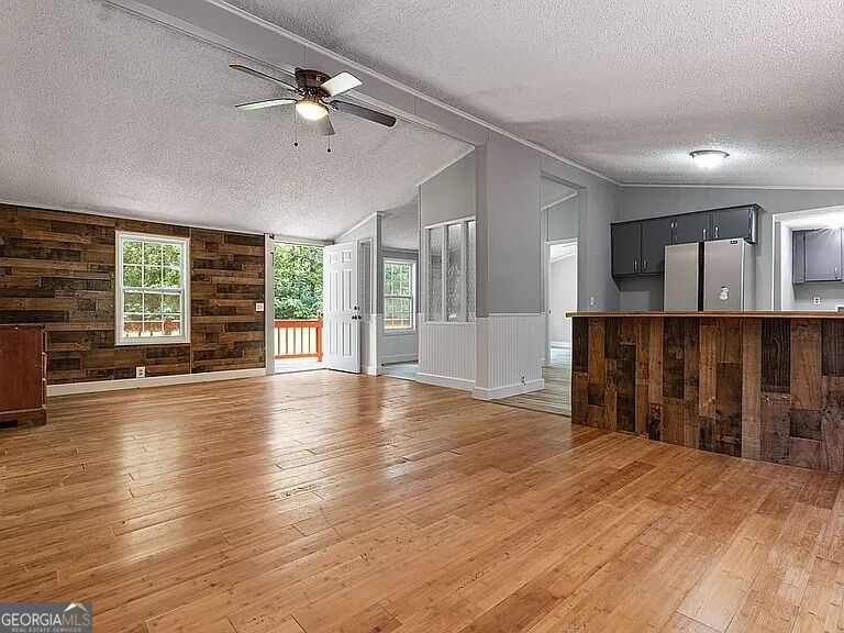 205 Reid Road Property Photo 24