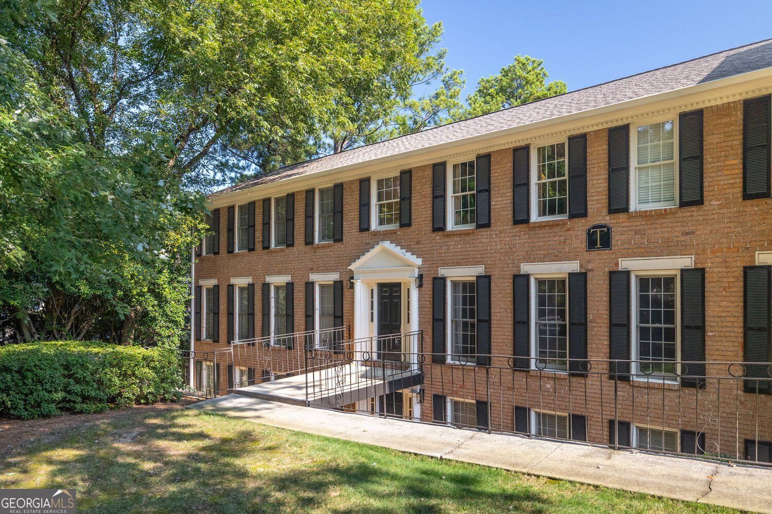 1101 Nw Collier Road Nw # T5 Property Photo 1