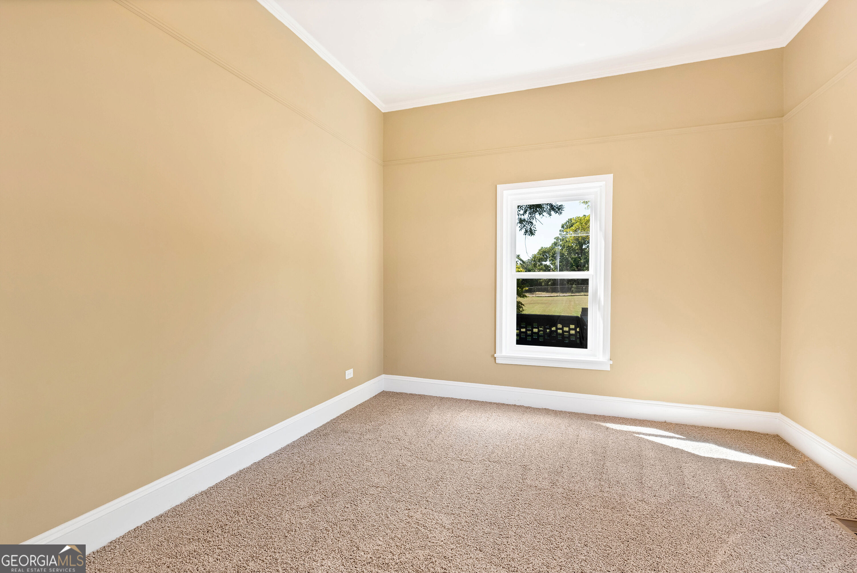 276 Highway 72 E Property Photo 12