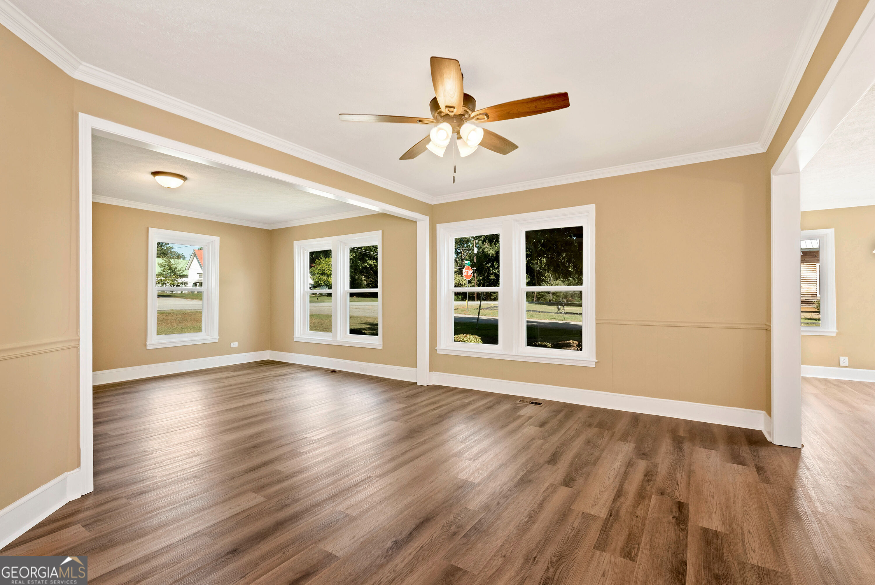 276 Highway 72 E Property Photo 14