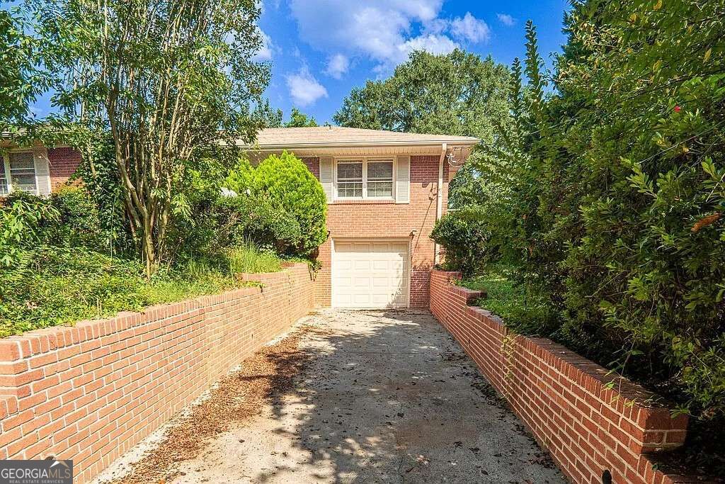 3021 Old Concord Road Property Photo 2
