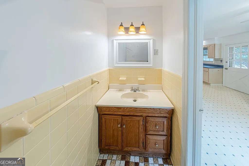 3021 Old Concord Road Property Photo 7