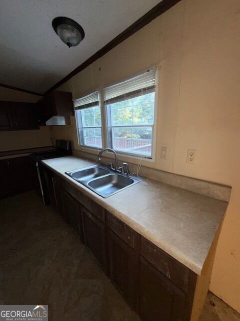 105 Felton Drive Property Photo 22