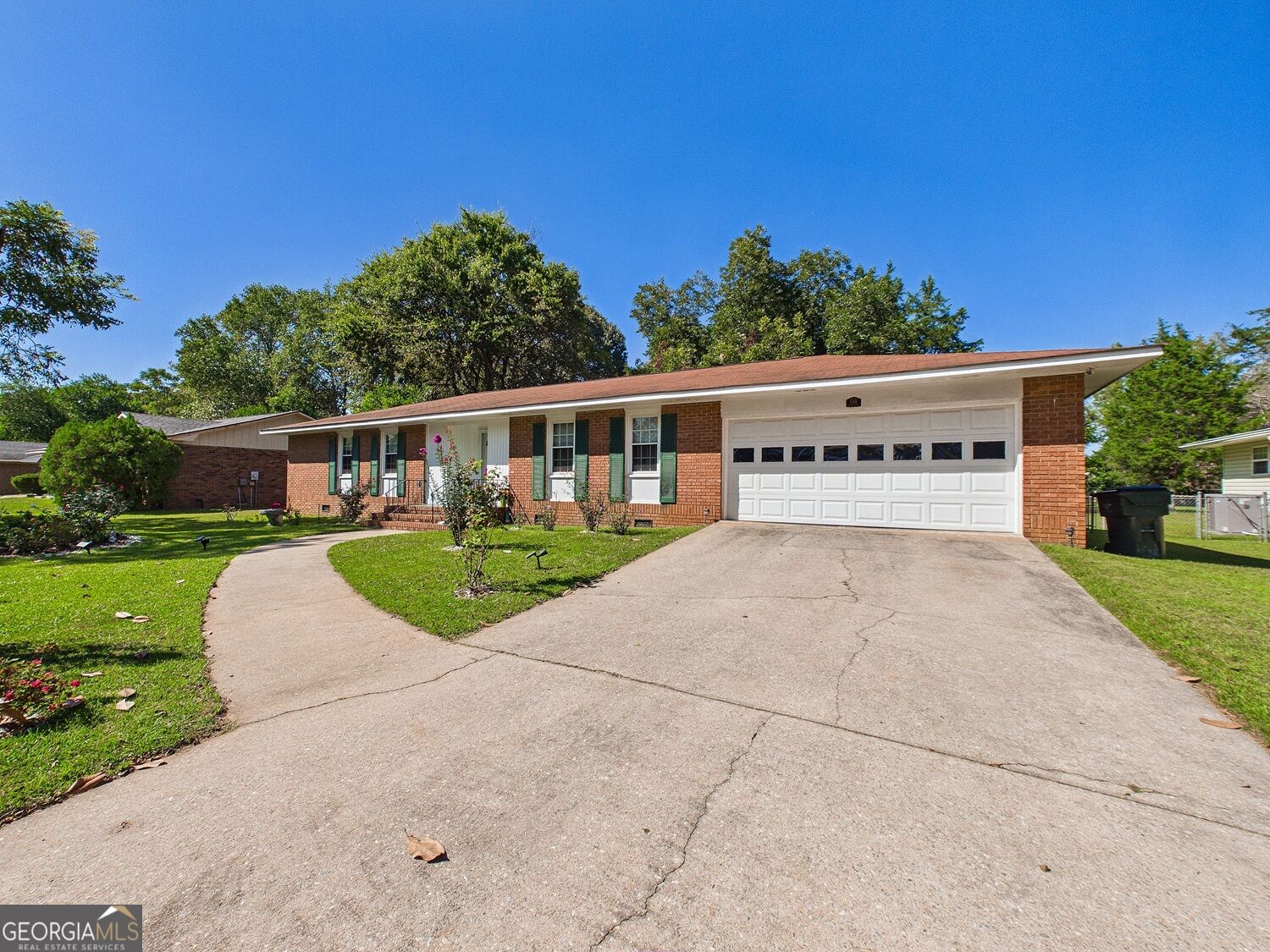 118 Avalon Drive Property Photo 1