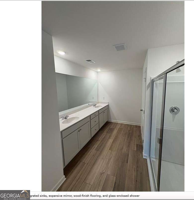 2562 States Avenue # 24 Property Photo 3