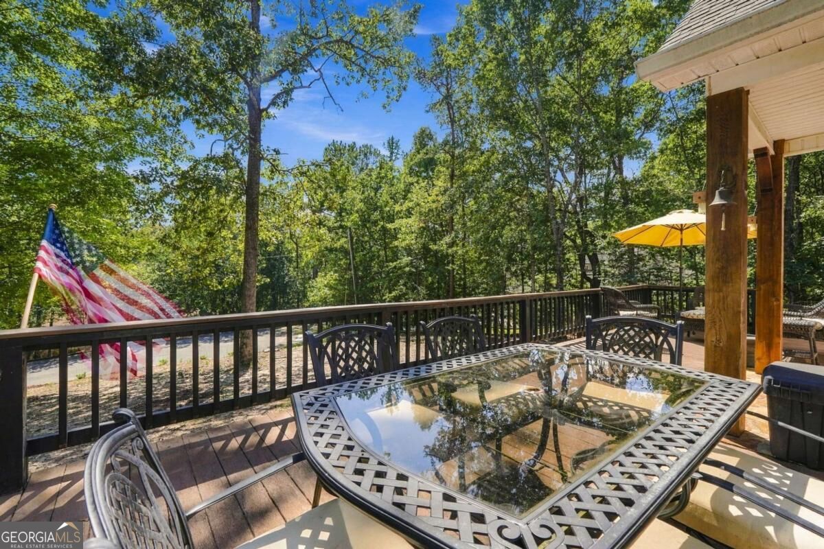 130 Walnut Court Property Photo 4