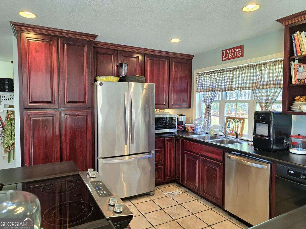 907 Lower Rebecca Road Property Photo 14