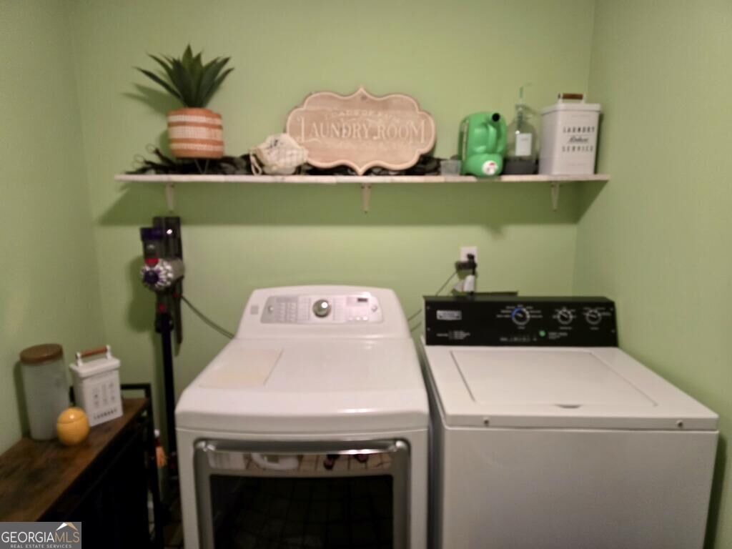 907 Lower Rebecca Road Property Photo 26