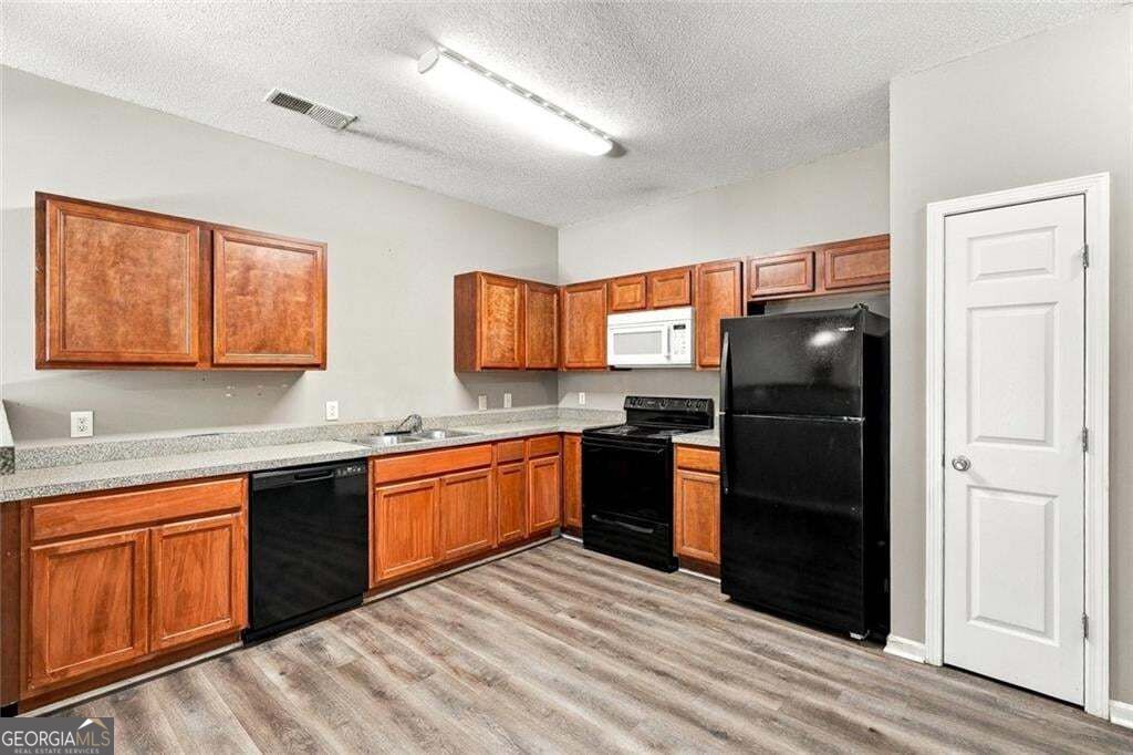2282 Coach Way Property Photo 6