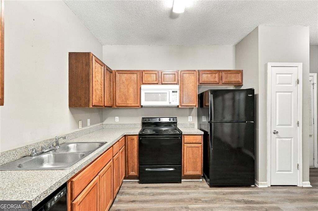 2282 Coach Way Property Photo 7