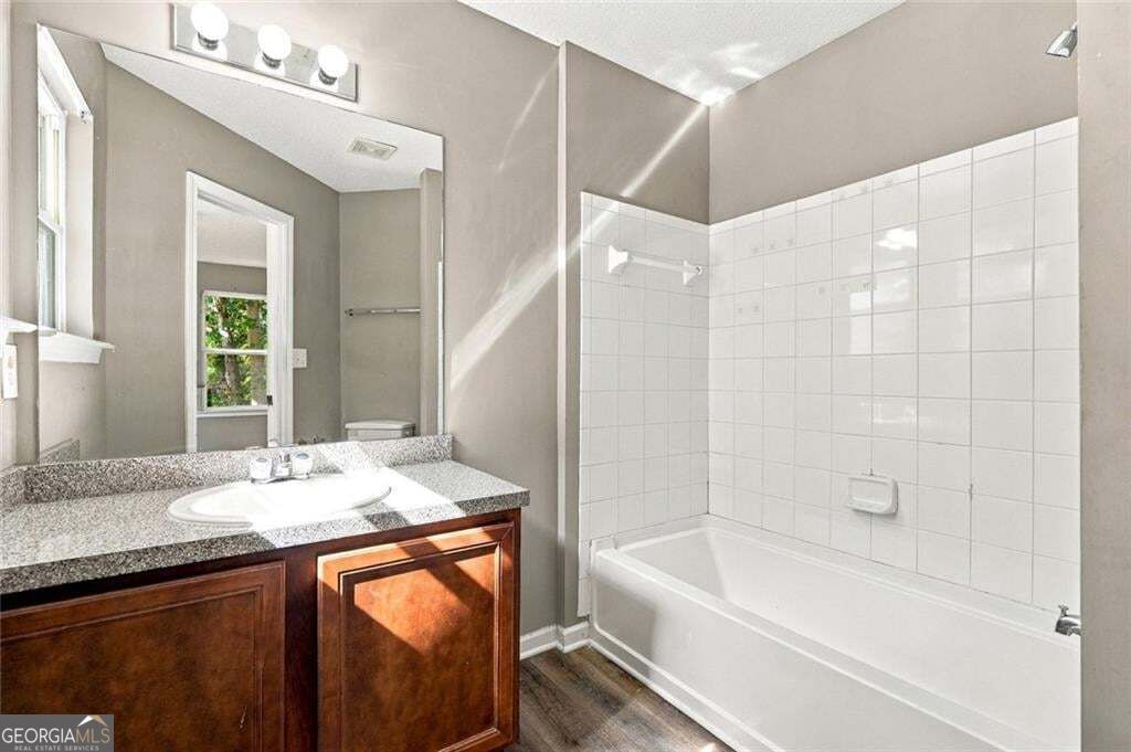 2282 Coach Way Property Photo 10