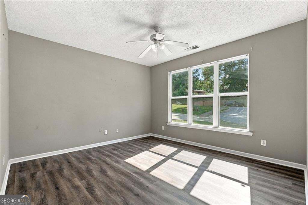 2282 Coach Way Property Photo 15