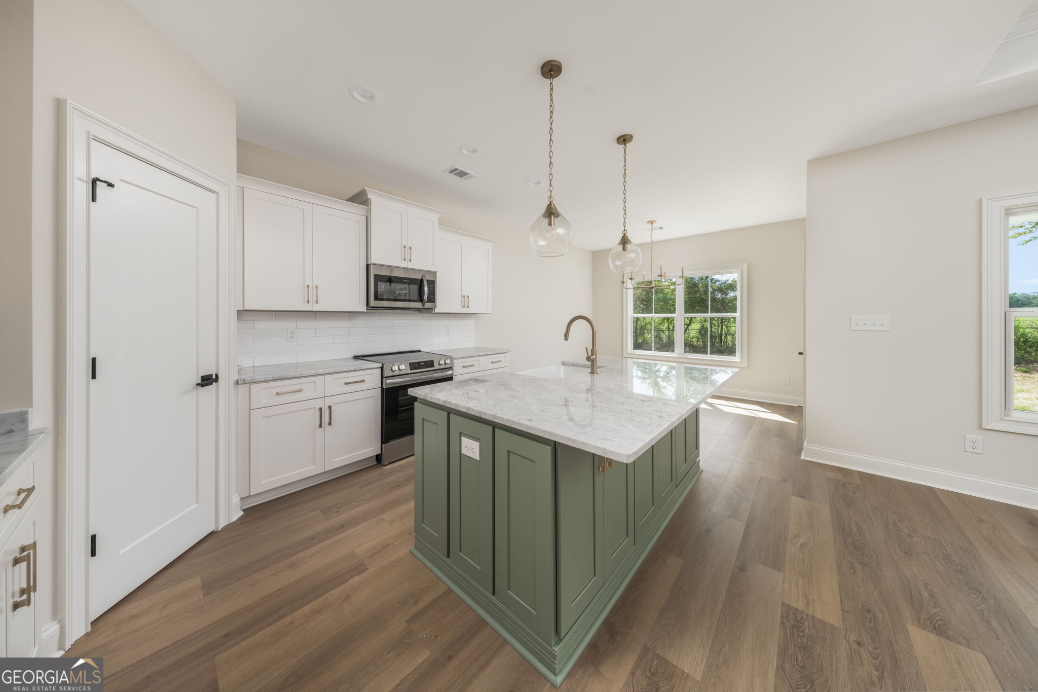 143 Early Drive Property Photo 8