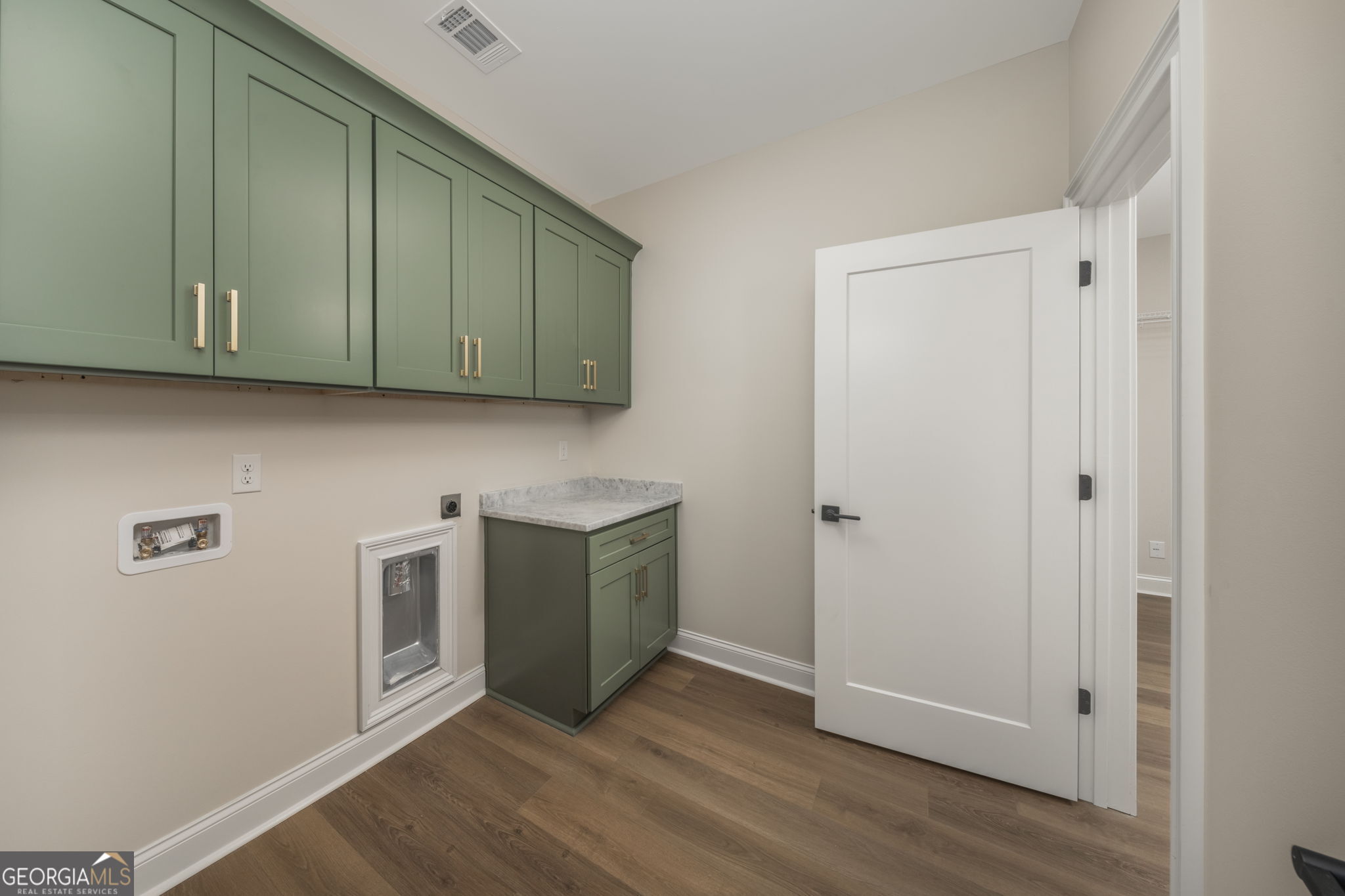 143 Early Drive Property Photo 25