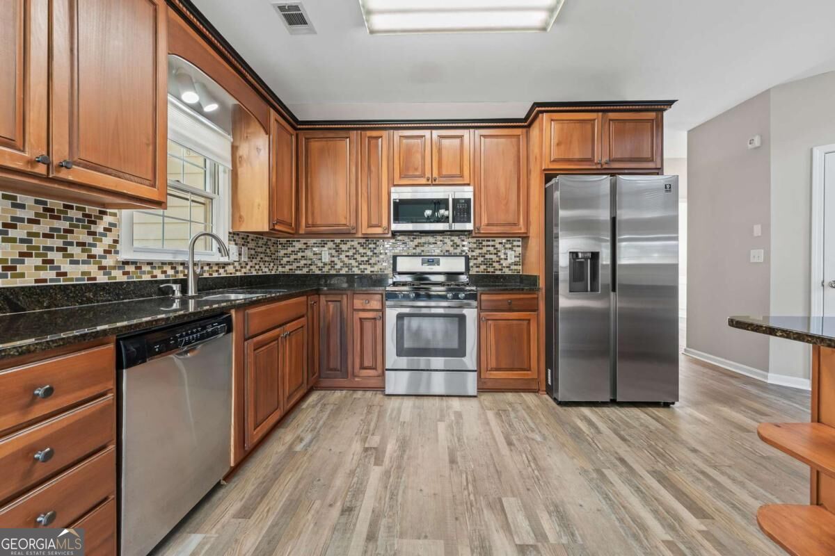 2878 Calhoun Square Property Photo 17