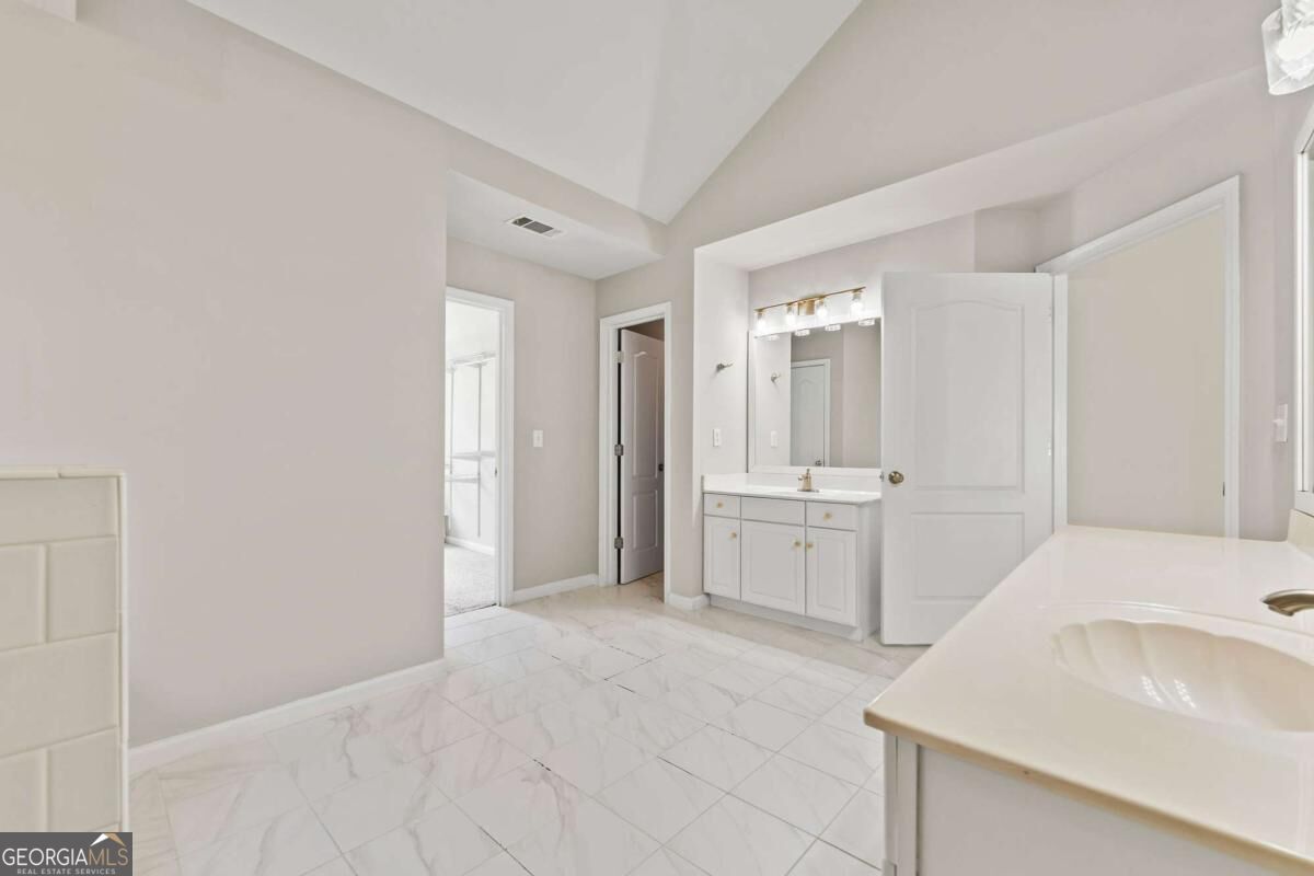 2878 Calhoun Square Property Photo 29