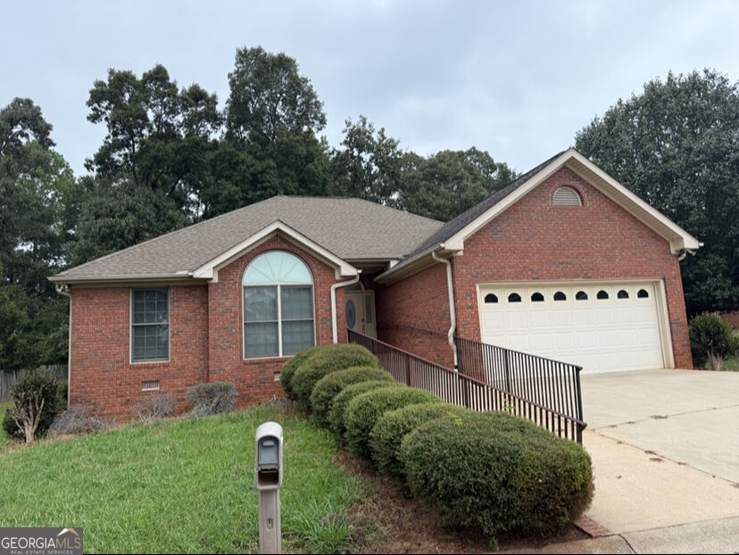 70 Golden Oaks Drive Property Photo 1