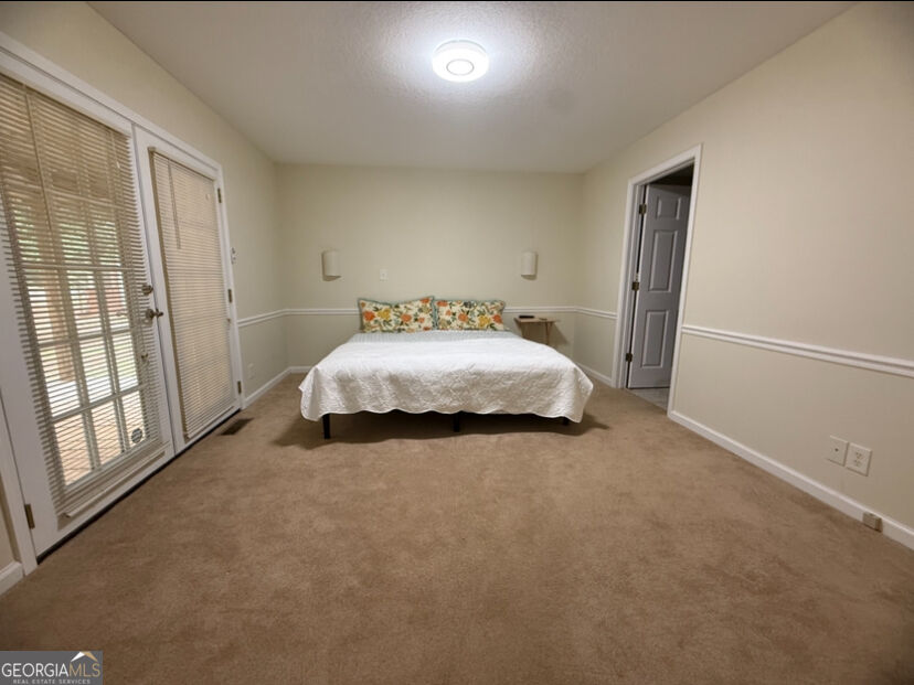 70 Golden Oaks Drive Property Photo 6