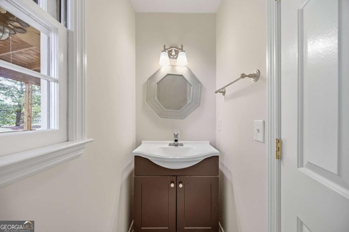 2690 Shadow Pine Drive Property Photo 23