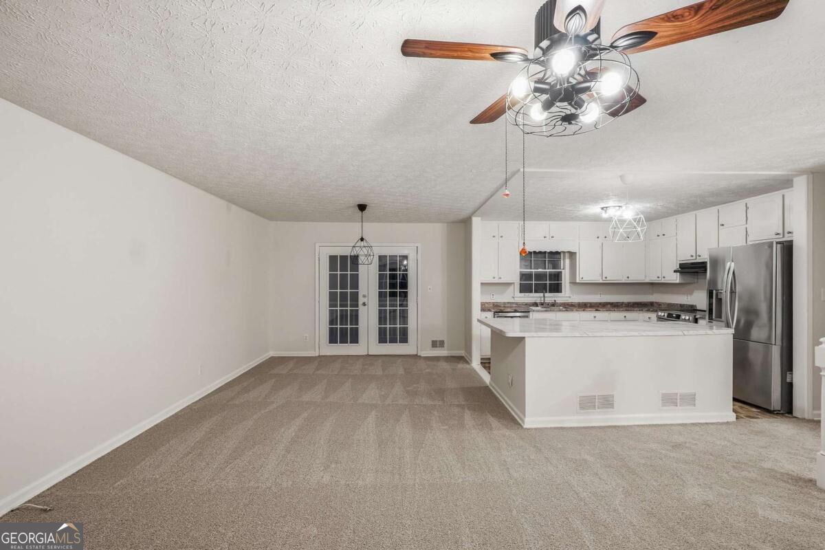 4222 King James Court Property Photo 6
