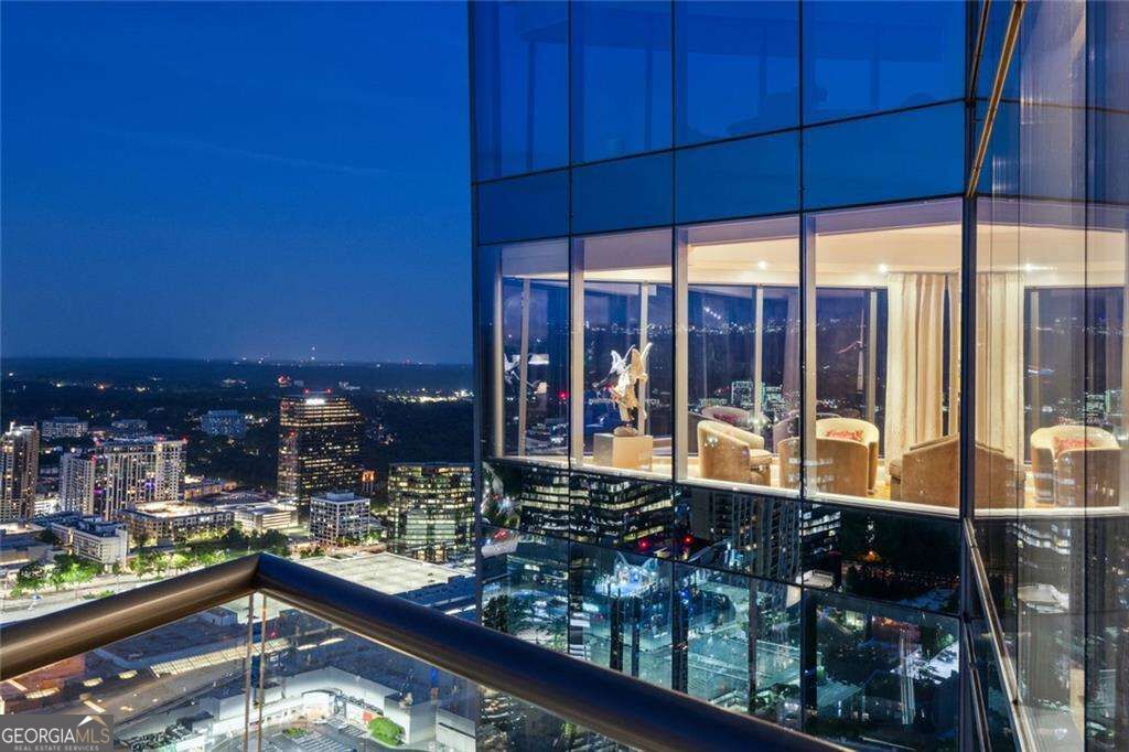 3344 Peachtree Road Ne # 4102 Property Photo 1