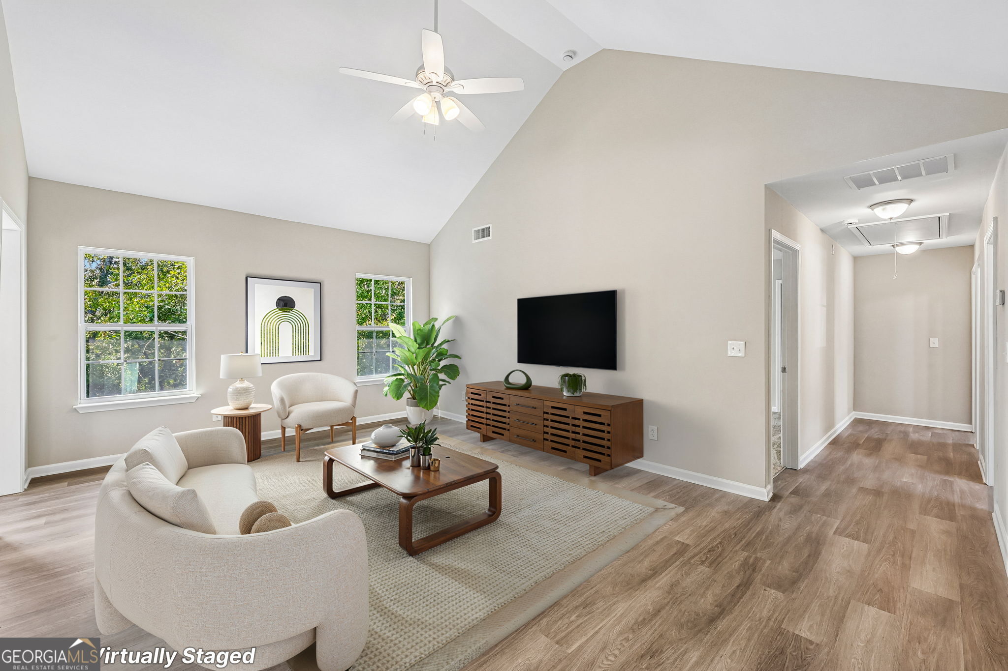 382 Arlington Lane Property Photo 4