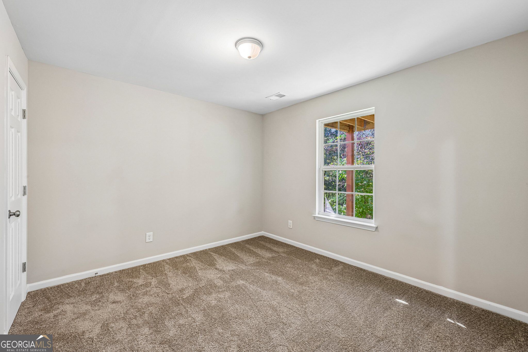 382 Arlington Lane Property Photo 28