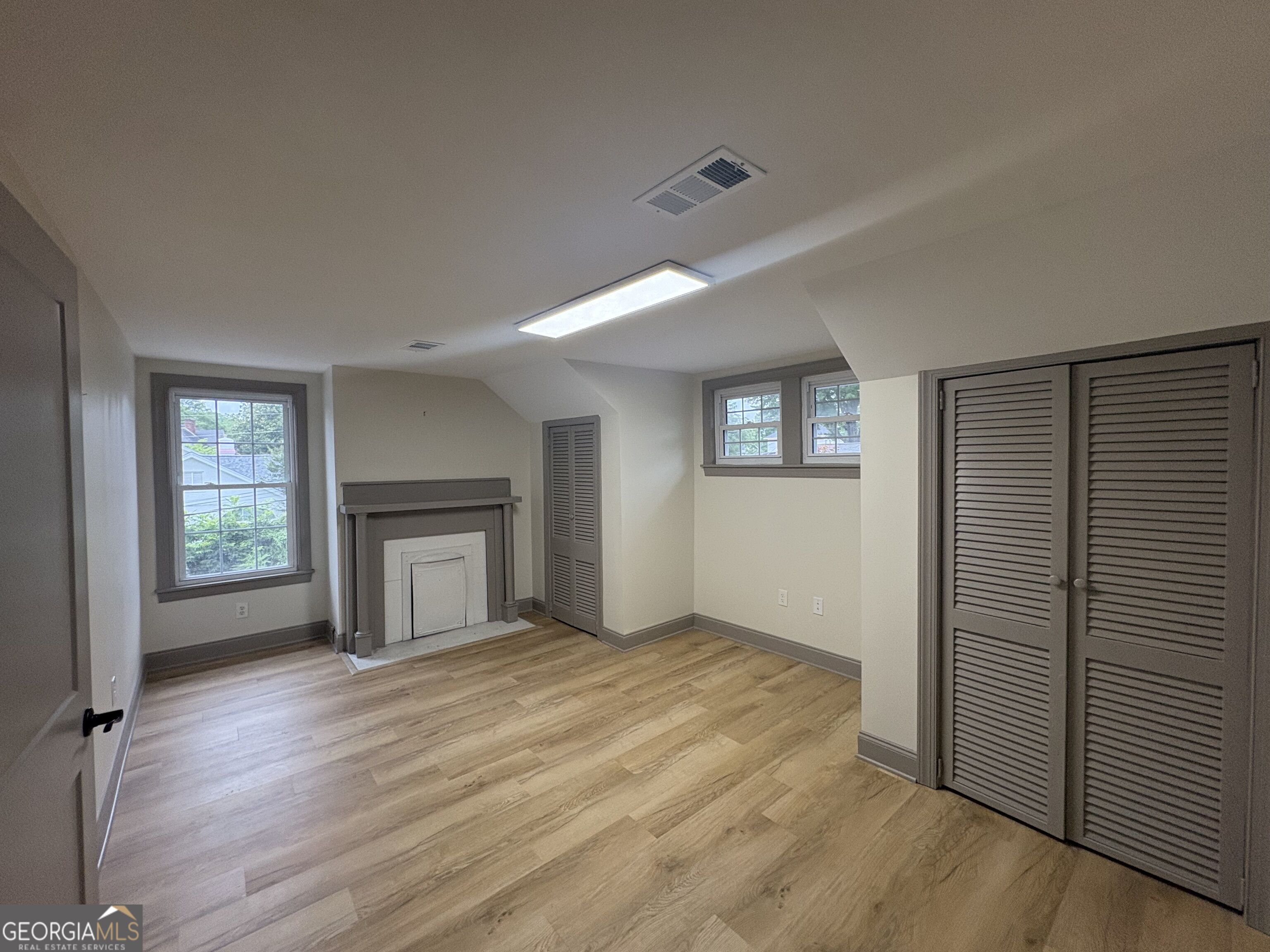 434 Green Street Place Property Photo 2