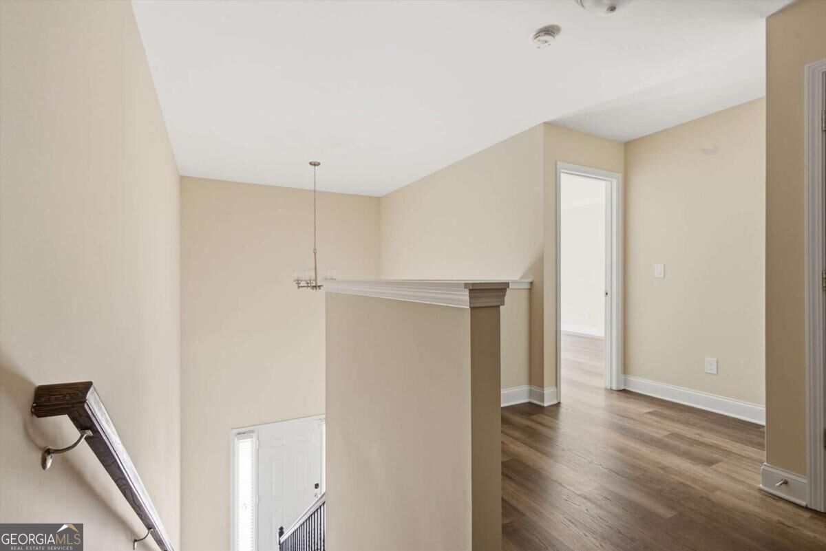 564 Sprayberry Drive Property Photo 17
