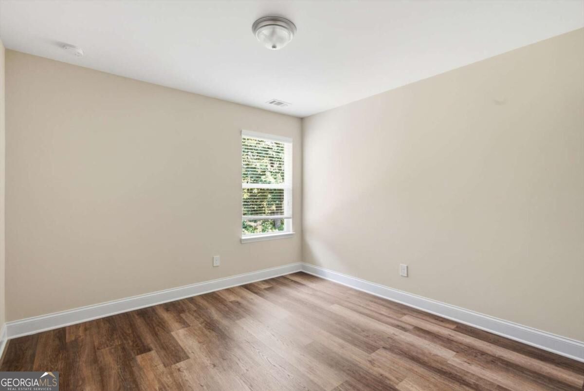 564 Sprayberry Drive Property Photo 26