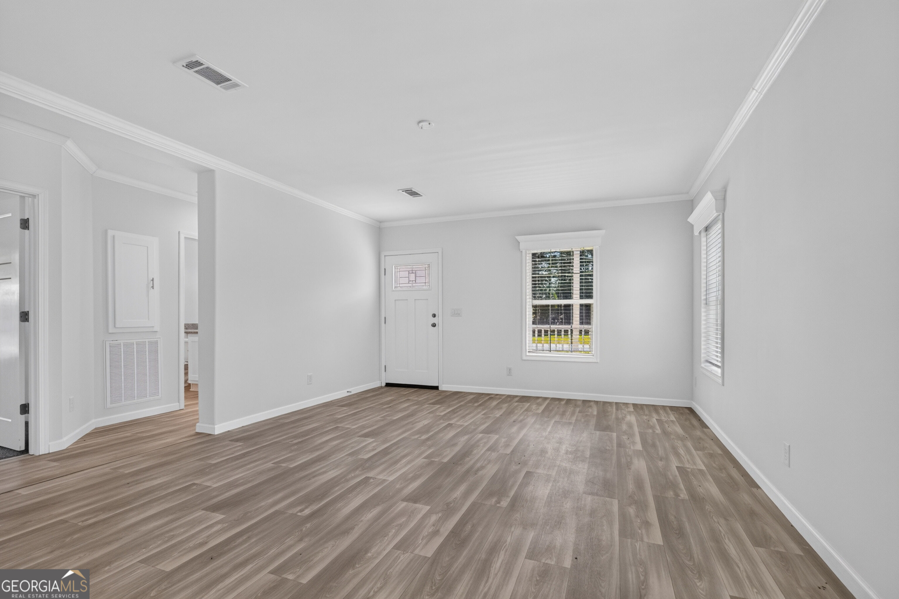 660 N Macon Street Property Photo 7