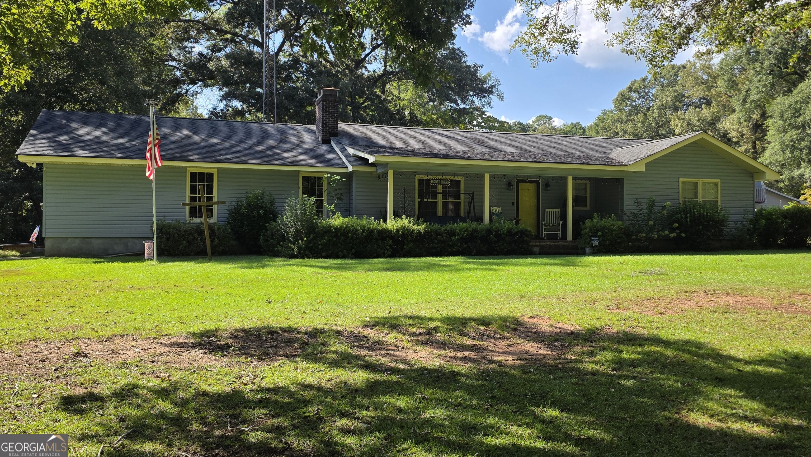 932 W Tanglewood Drive Property Photo 1