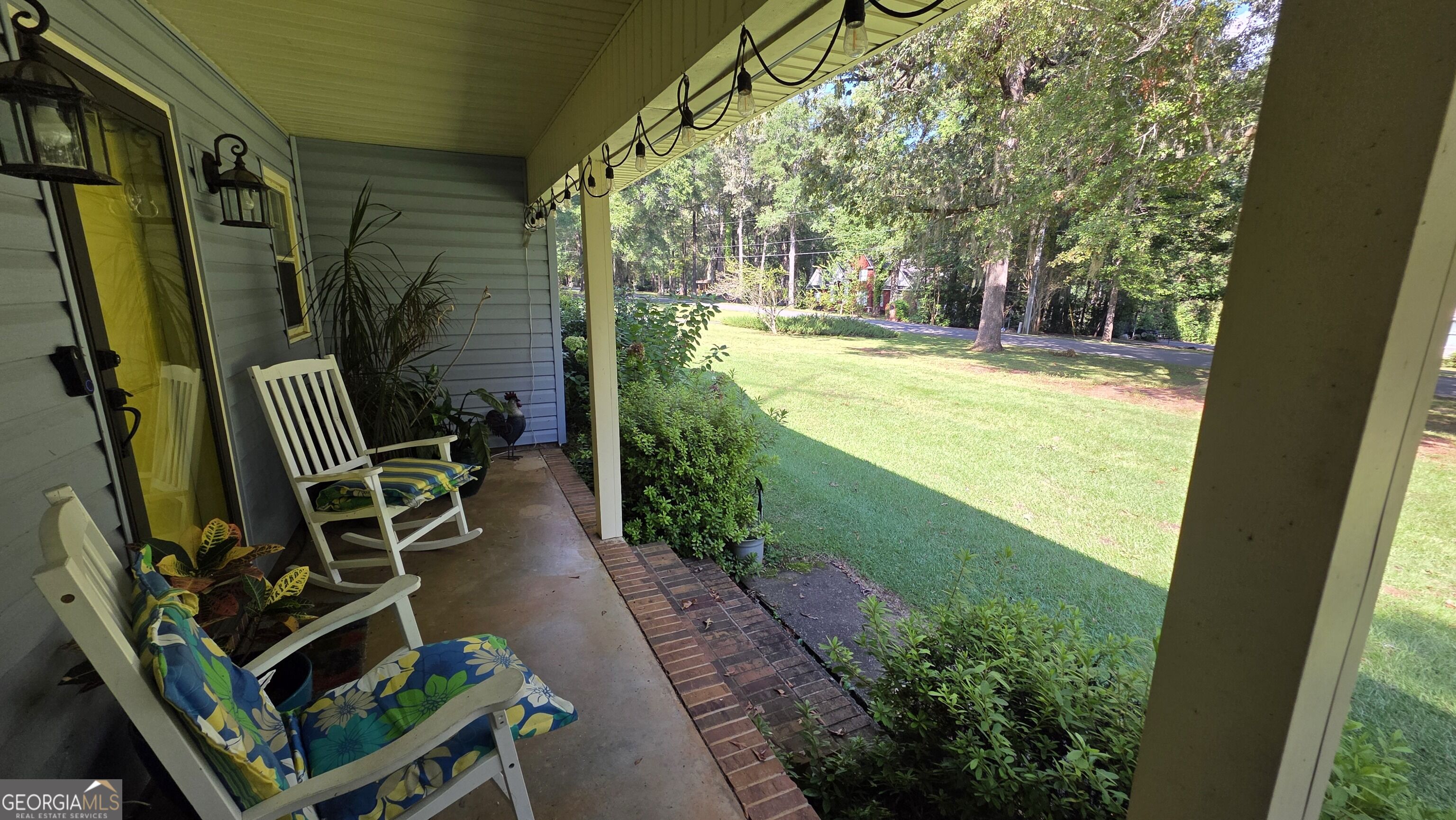 932 W Tanglewood Drive Property Photo 4
