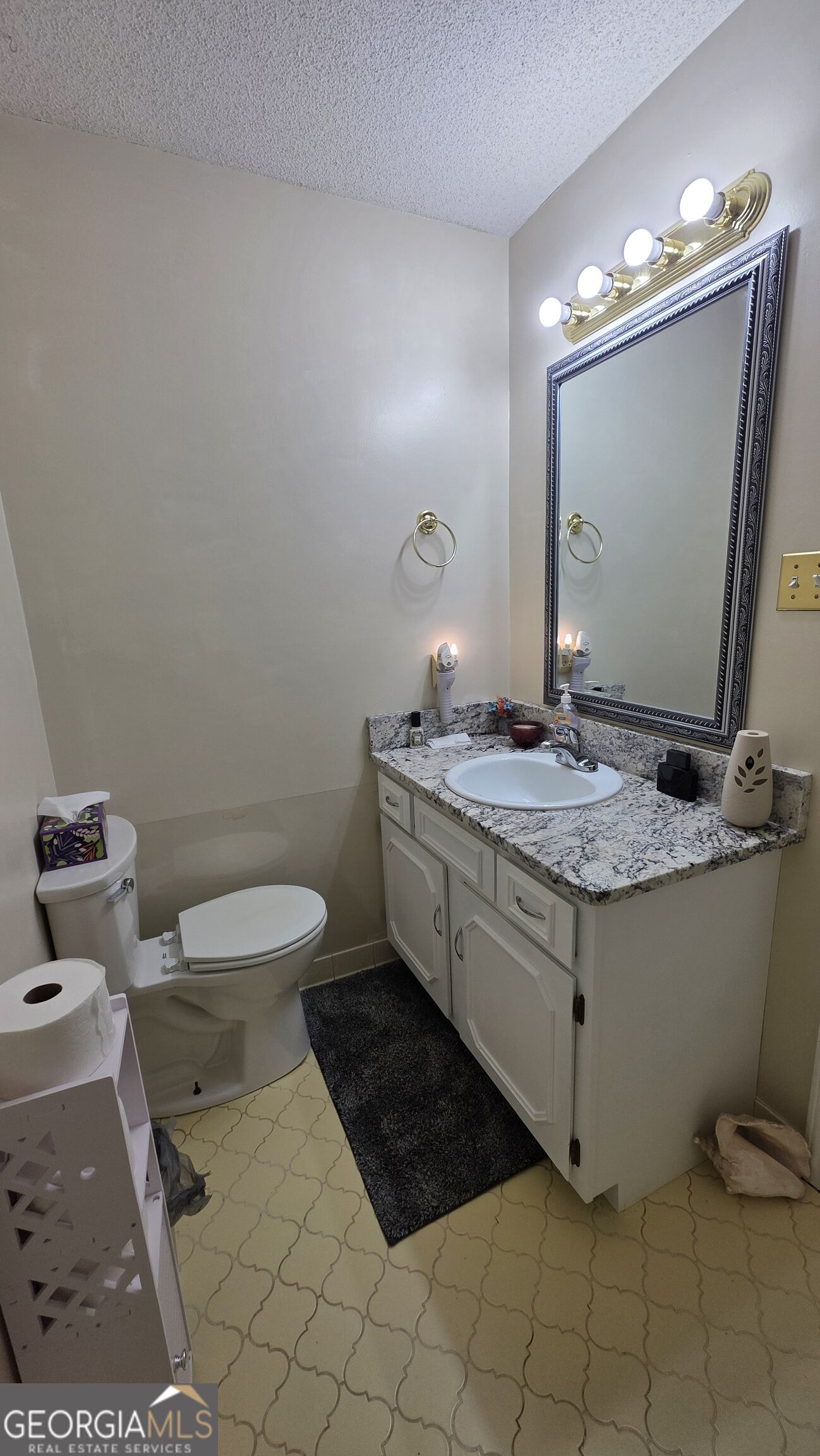 932 W Tanglewood Drive Property Photo 19