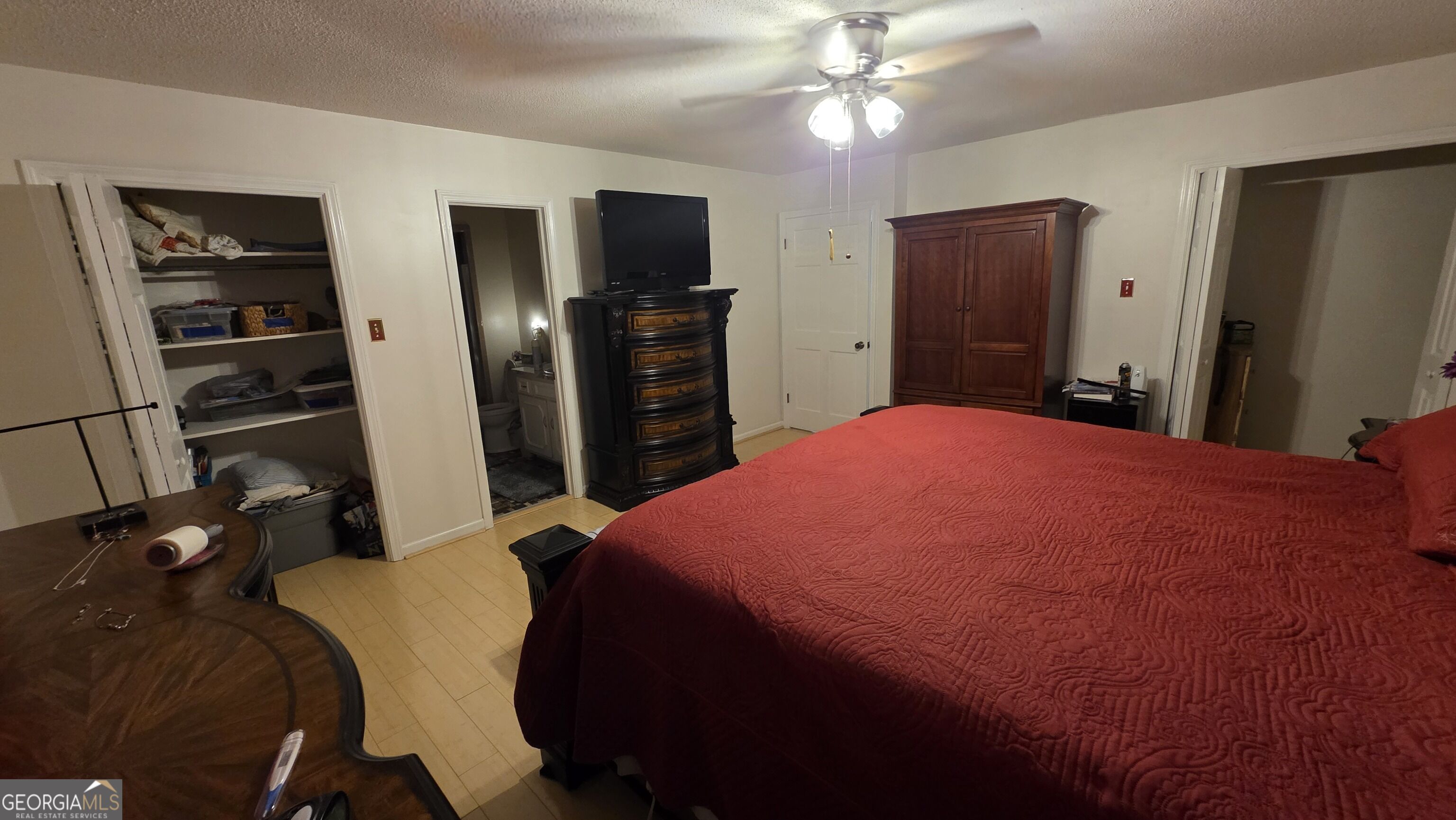 932 W Tanglewood Drive Property Photo 22