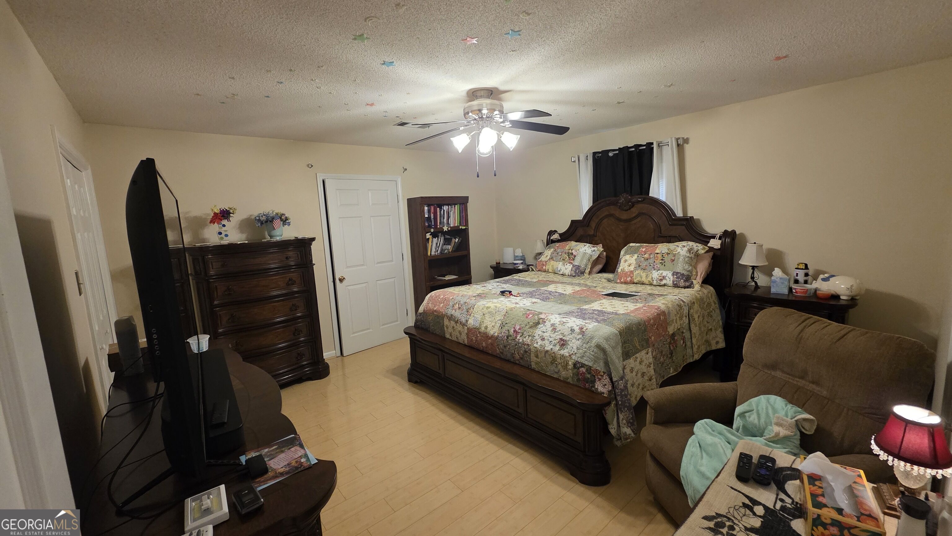 932 W Tanglewood Drive Property Photo 26