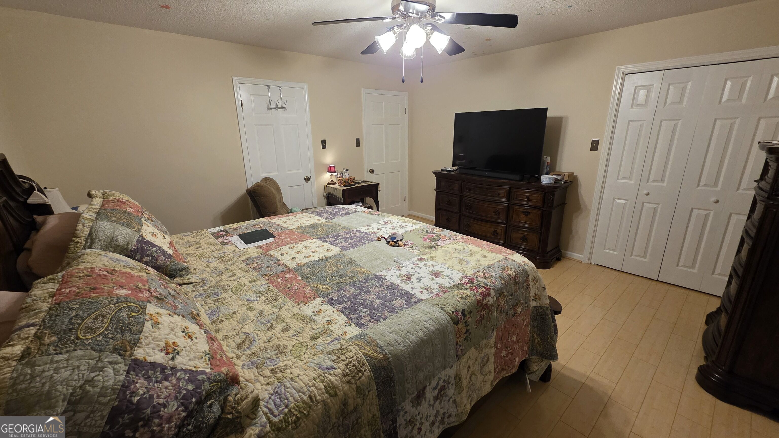 932 W Tanglewood Drive Property Photo 27