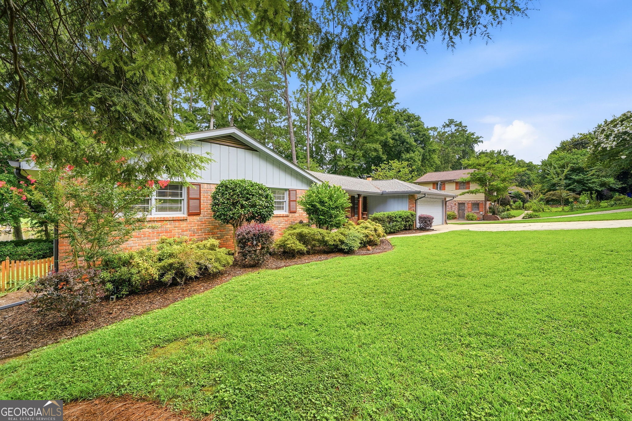 2858 Templar Knight Drive Property Photo 3
