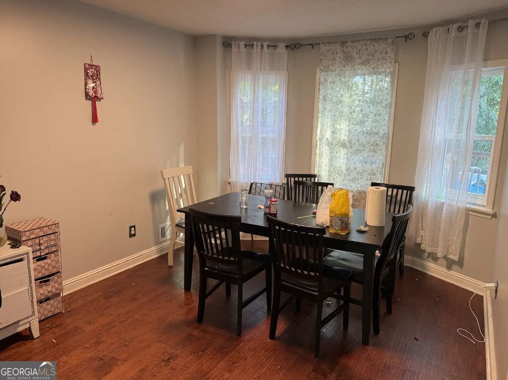 1072 Casanova Court Property Photo 11