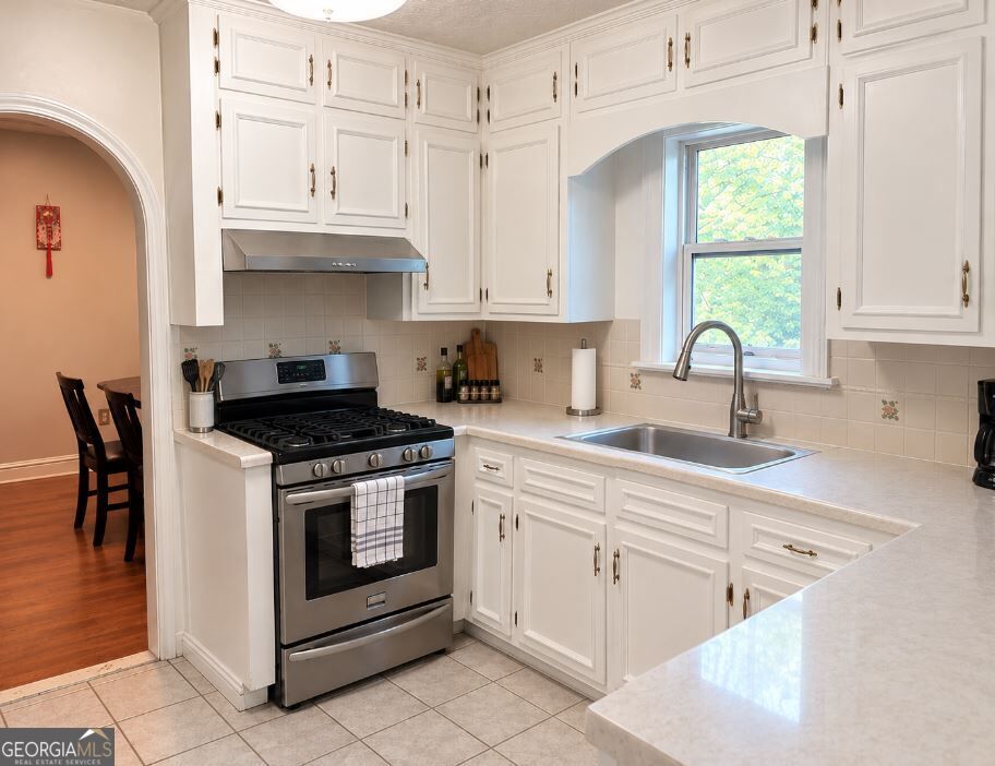 1072 Casanova Court Property Photo 12