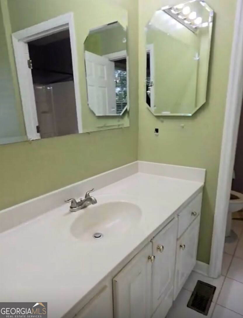 349 Lakeridge Drive Property Photo 23