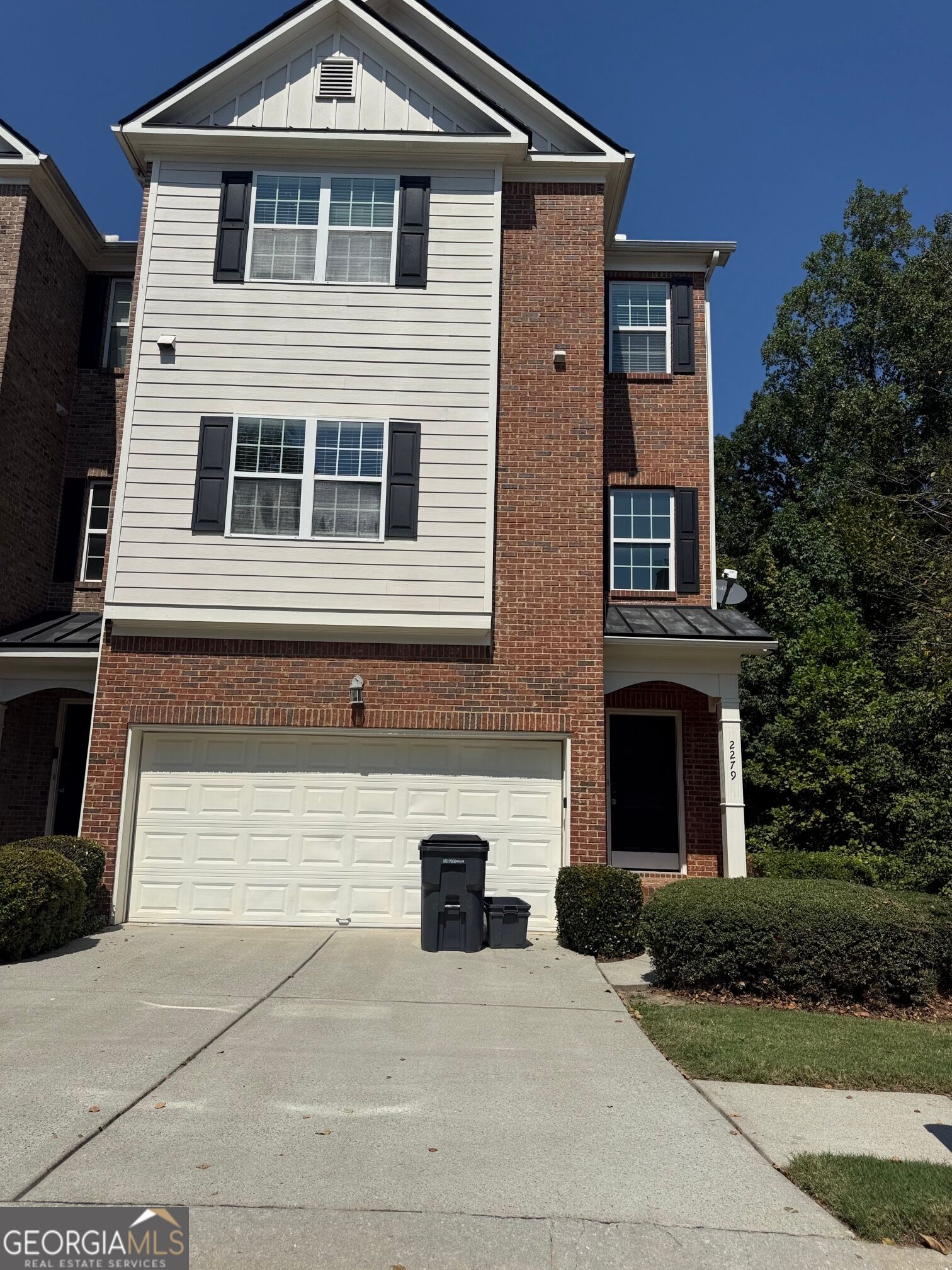 2279 Spin Drift Way Property Photo 1