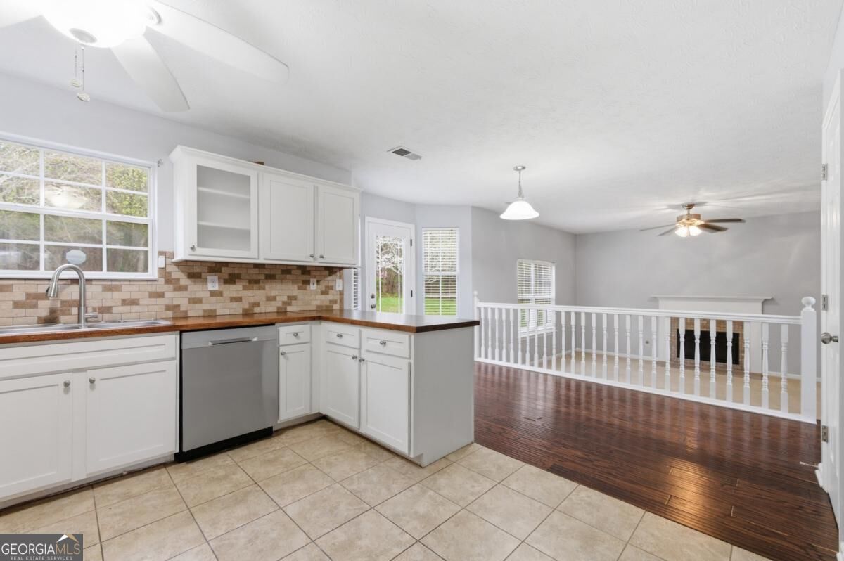 9360 Carnes Crossing Circle Property Photo 12
