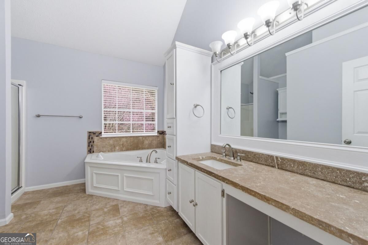 9360 Carnes Crossing Circle Property Photo 25