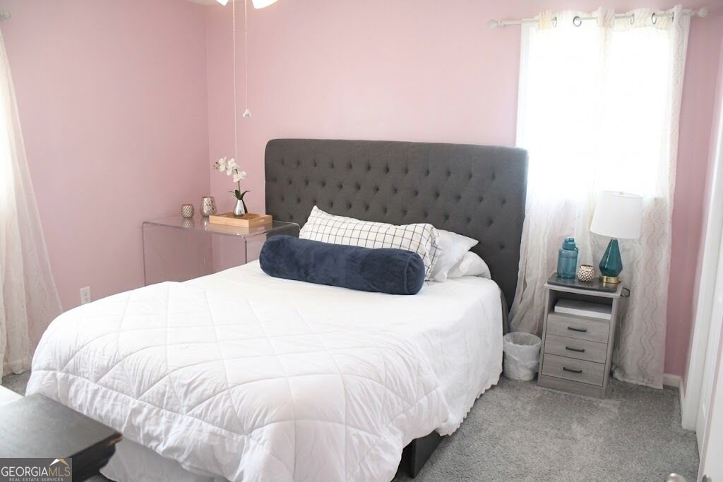 2588 Kings Way Property Photo 11