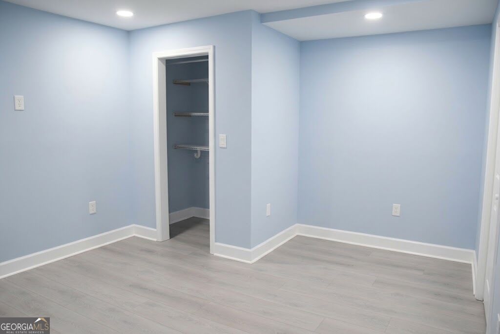 2588 Kings Way Property Photo 19
