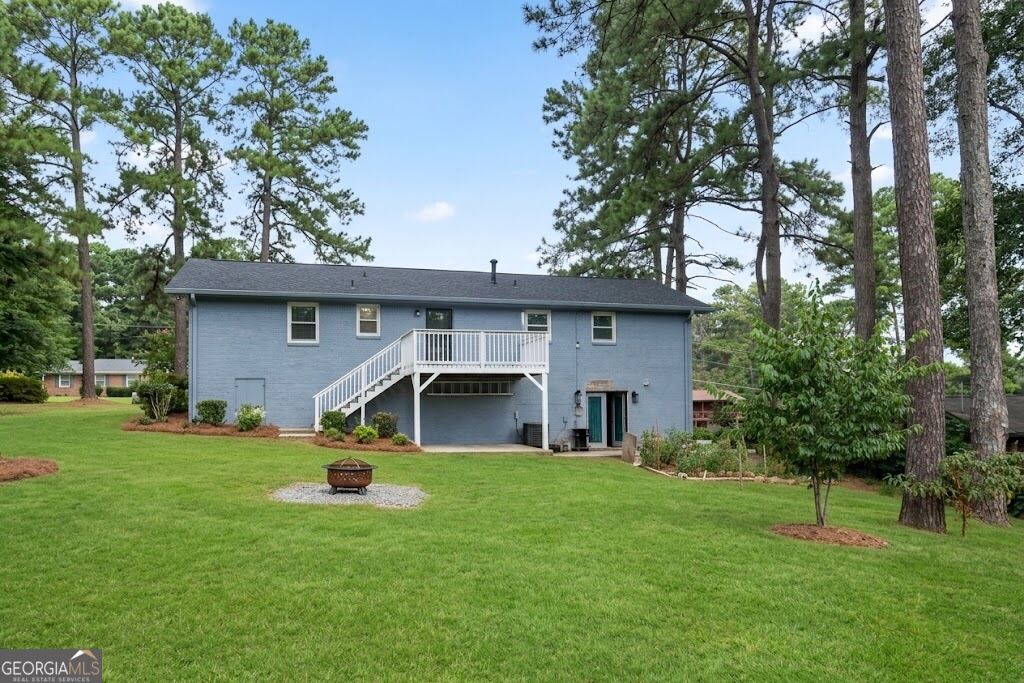 2588 Kings Way Property Photo 21