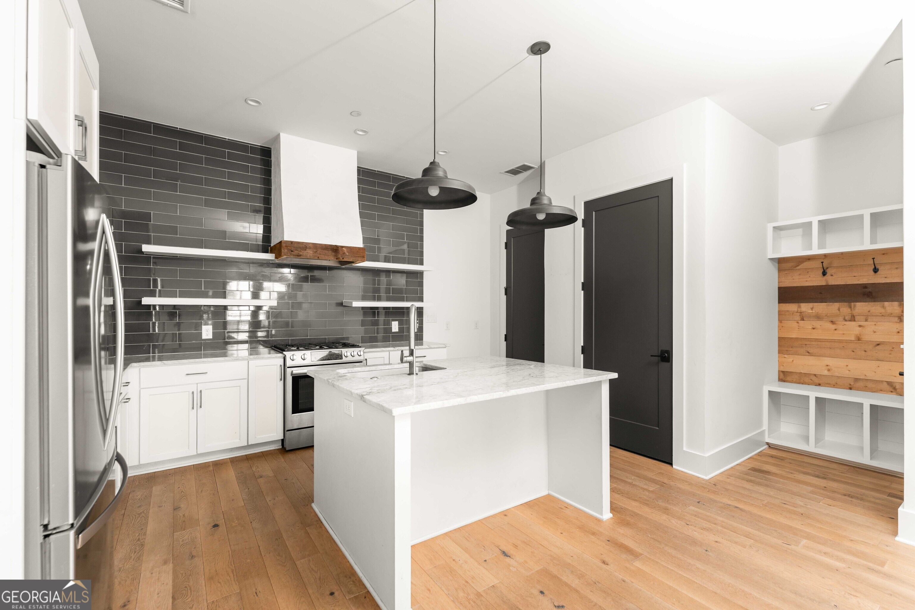 375 Sage Lane Property Photo 12
