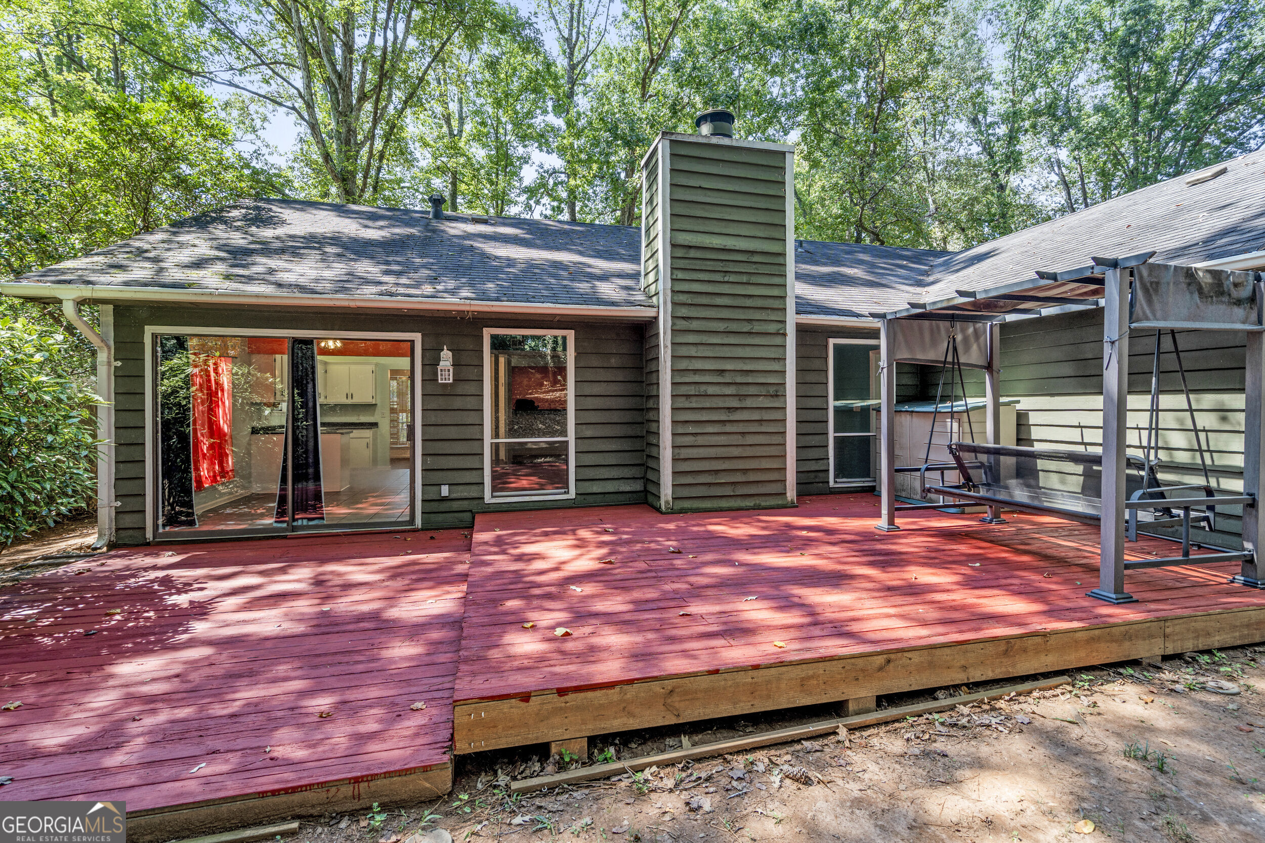 717 Pebble Creek Drive Property Photo 2